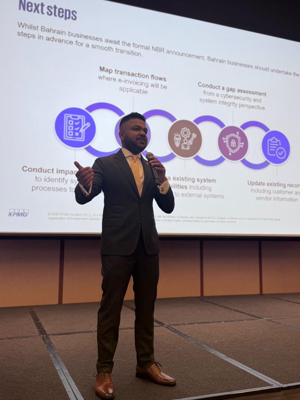 Ekansh Agrawal speaking at a KPMG e-invoicing session on next steps for GCC businesses
